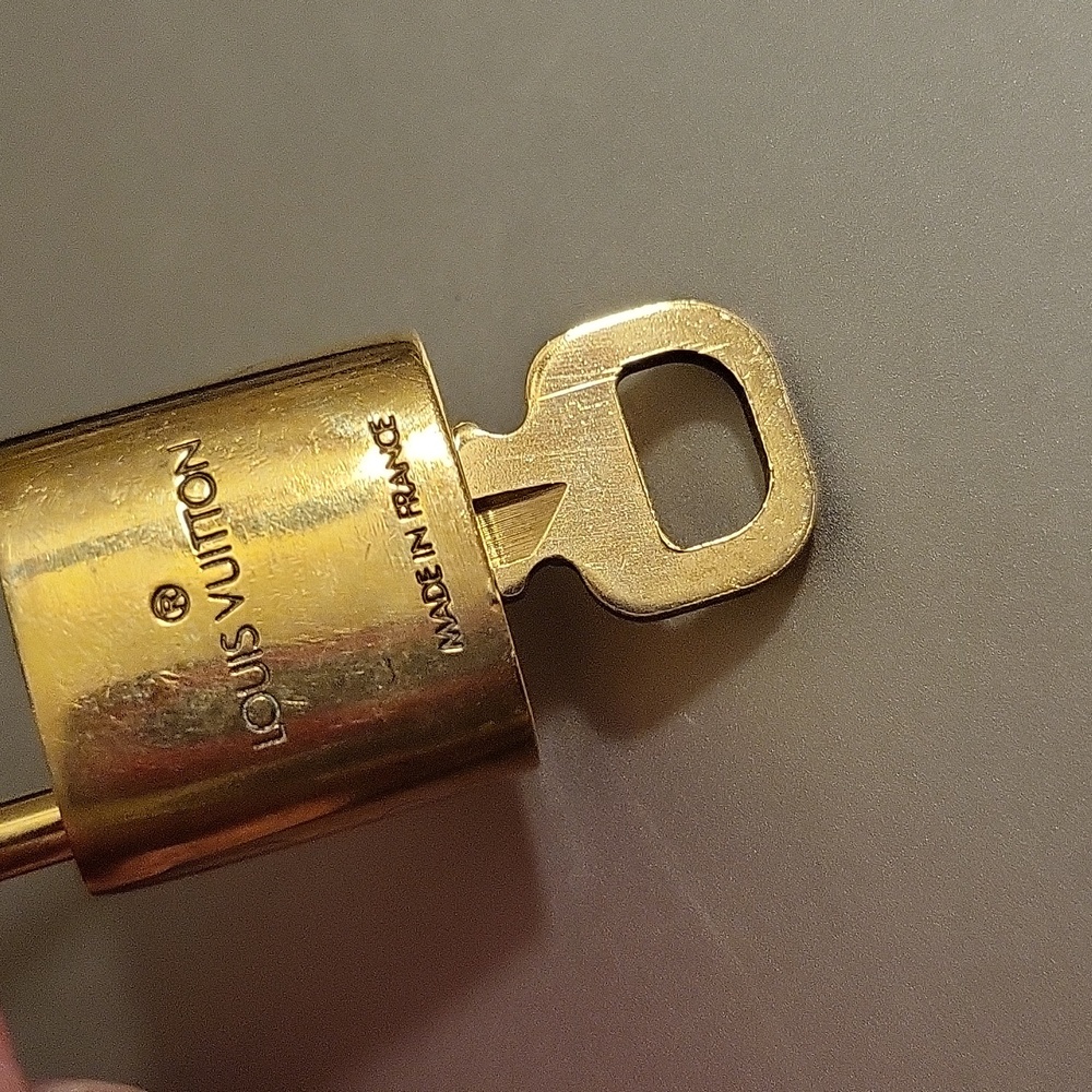 Louis Vuitton Authentic Lock & Key - Picture 6 of 16